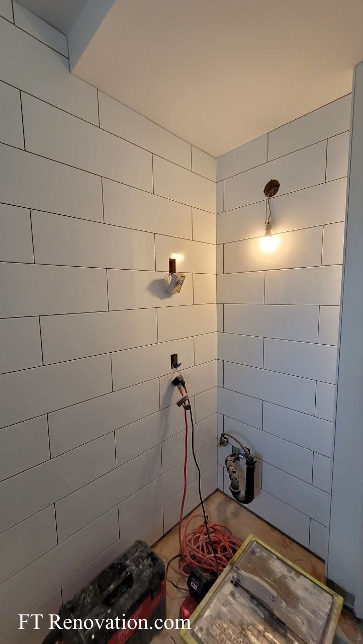 Natural stone tiles vs ceramic tiles